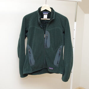 Patagonia Dark Green Fleece Jacket with Gray Trim